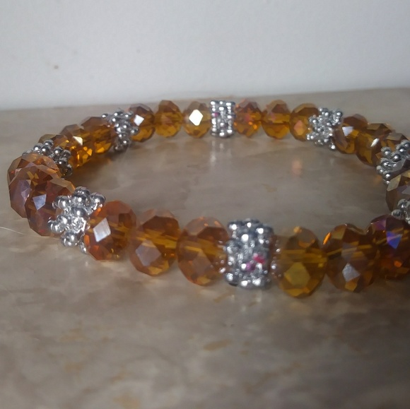 Hand-made Bracelet - Picture 2 of 3